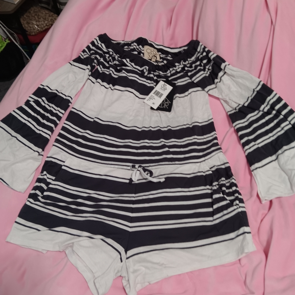 Nwt Chaser Navy and White Striped Romper Size Xsmall